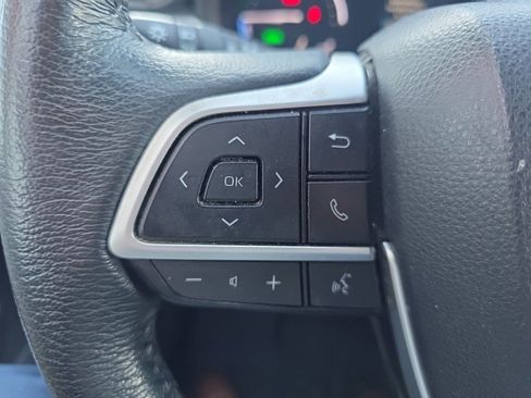 Used 2022 Toyota Sienna XLE image 20