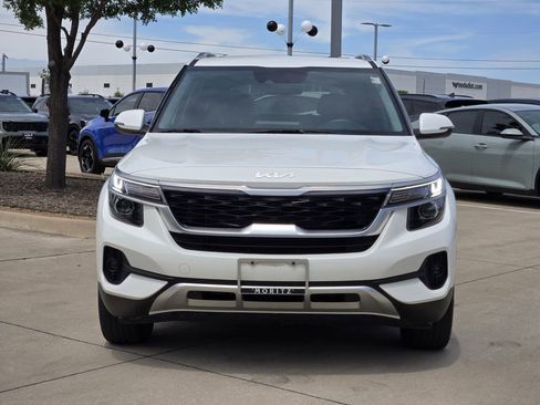 Certified 2023 Kia Seltos EX AWD/4WD image 11
