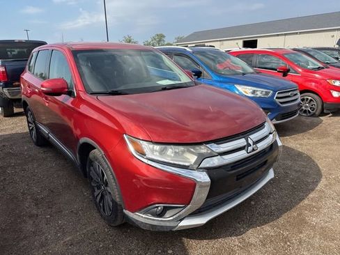 Used 2019 Mitsubishi Outlander SE FWD image 4