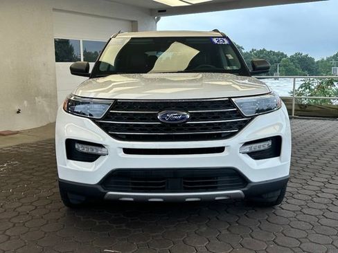 Certified 2023 Ford Explorer XLT w/ Equipment Group 202A AWD/4WD image 32