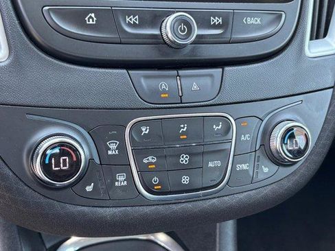 Used 2023 Chevrolet Malibu LT FWD image 27