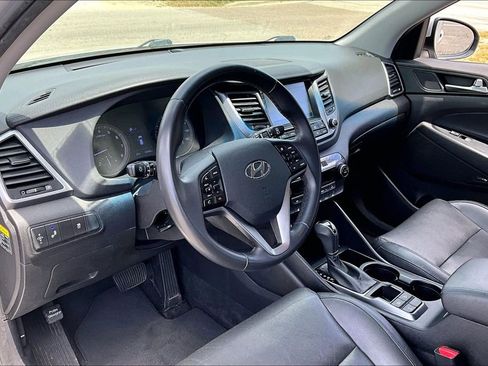 Used 2017 Hyundai Tucson SE Plus AWD/4WD image 13