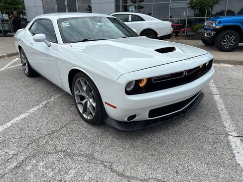 Used 2022 Dodge Challenger GT RWD image 7
