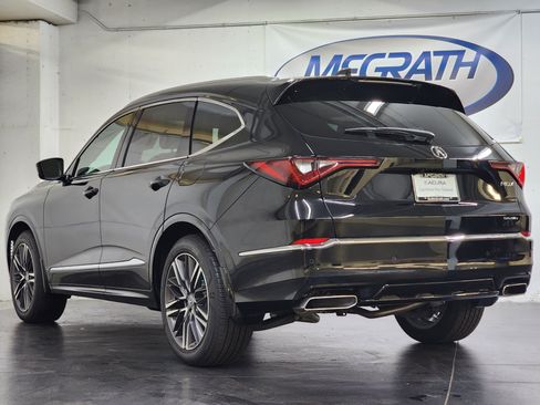 Certified 2025 Acura MDX SH-AWD w/ Advance Package image 9