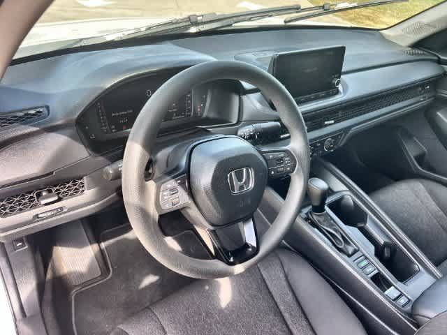 Used 2025 Honda Accord SE image 15