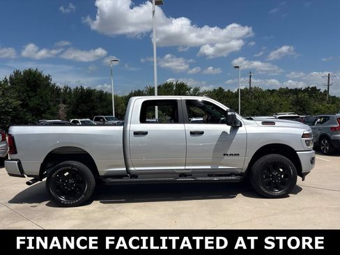 Used 2026 RAM 2500 Big Horn AWD/4WD image 4