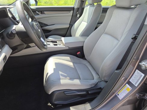 Used 2018 Honda Accord LX image 23