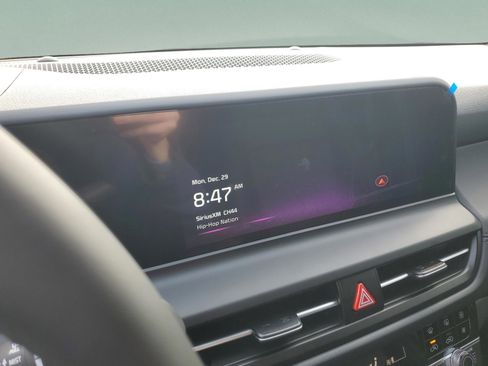 New 2026 Kia Seltos EX image 22