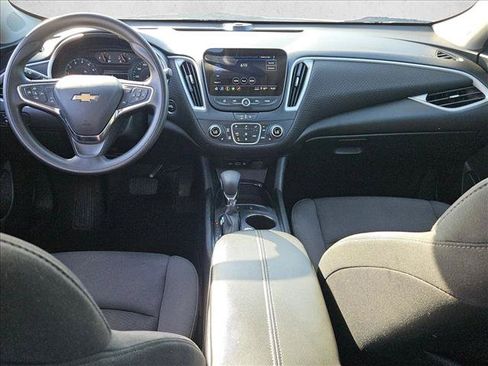 Used 2024 Chevrolet Malibu LT FWD image 17