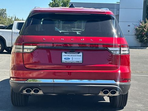 New 2026 Lincoln Aviator AWD image 7