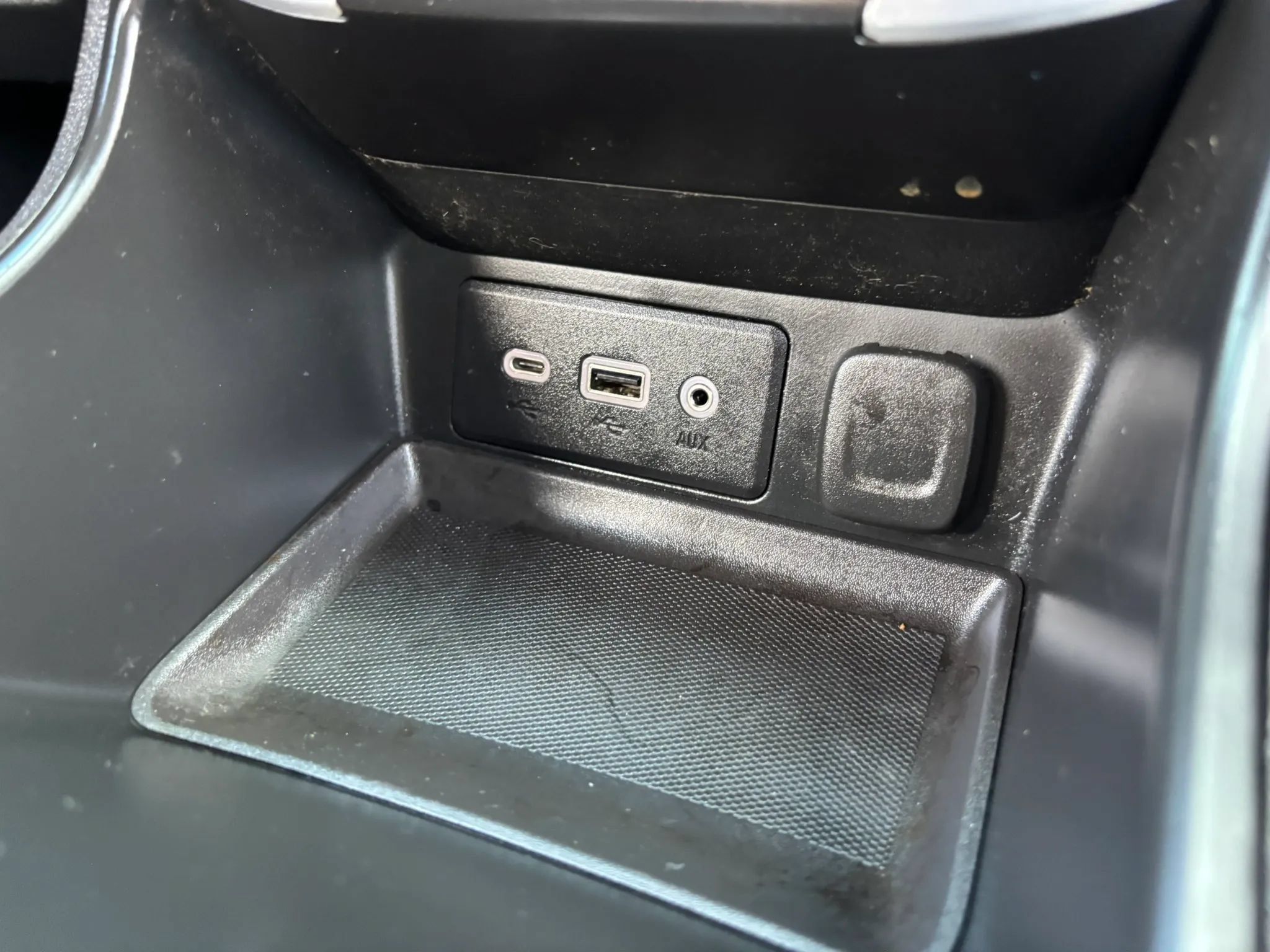 Used 2023 GMC Terrain SLE FWD image 28