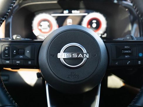 Used 2023 Nissan Pathfinder Platinum w/ Cargo Package image 27