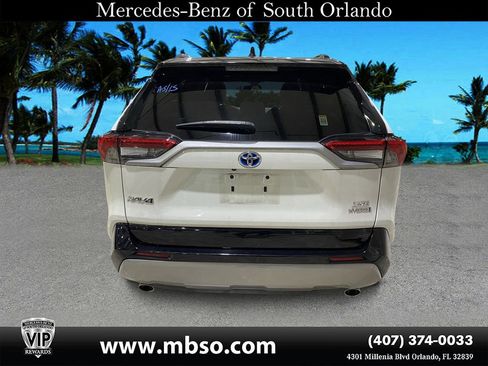 Used 2022 Toyota RAV4 XSE AWD/4WD image 16