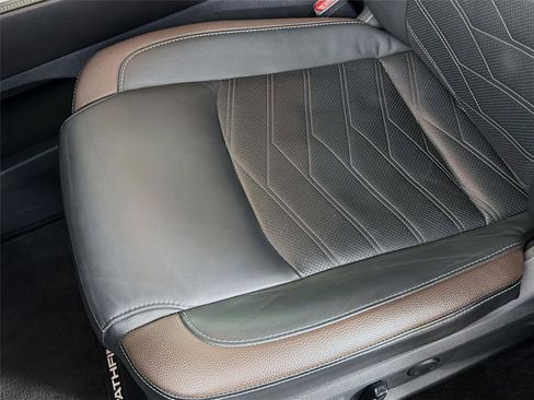 Used 2025 Nissan Pathfinder Platinum AWD/4WD image 20