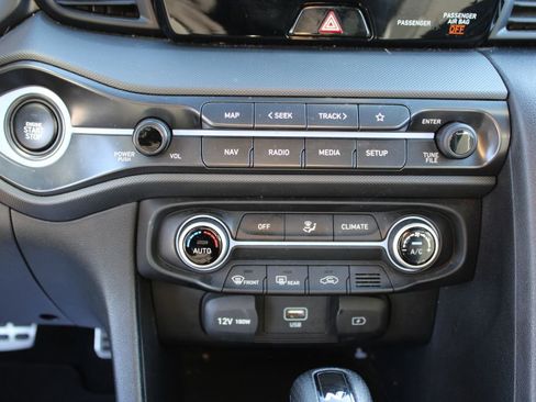 Used 2022 Hyundai Veloster N image 18