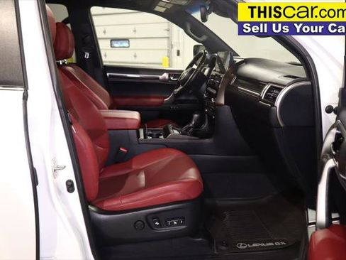 Used 2022 Lexus GX 460 Premium w/ Premium Package image 34