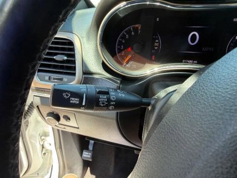 Used 2015 Jeep Grand Cherokee Limited AWD/4WD image 24