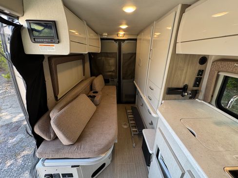 Used 2021 RAM ProMaster 1500 w/ Convenience Group FWD image 40
