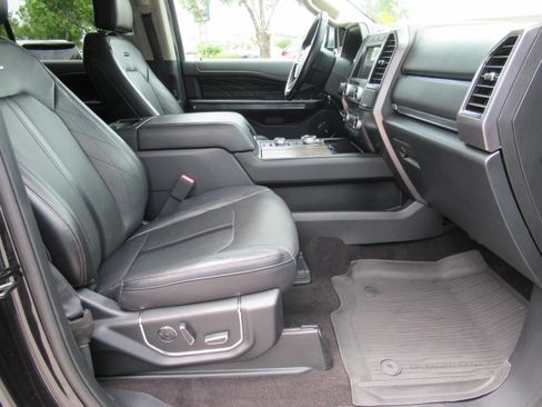 Used 2019 Ford Expedition Platinum AWD/4WD image 9