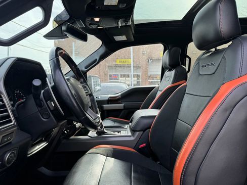 Used 2017 Ford F150 Raptor w/ Equipment Group 802A Luxury image 8