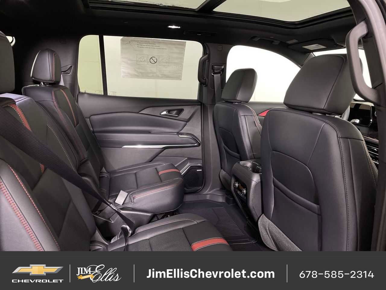 New 2026 Chevrolet Traverse RS w/ LPO, Floor Liner Package AWD/4WD image 31