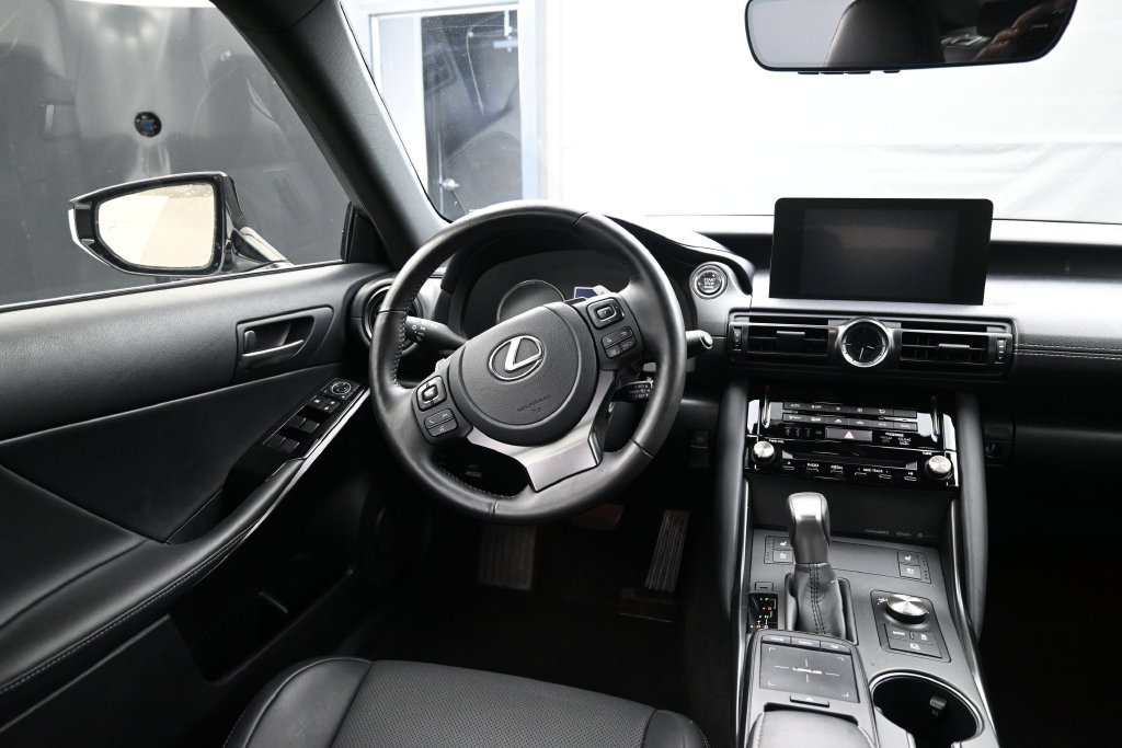 Used 2024 Lexus IS 300 w/ Comfort Package RWD image 26