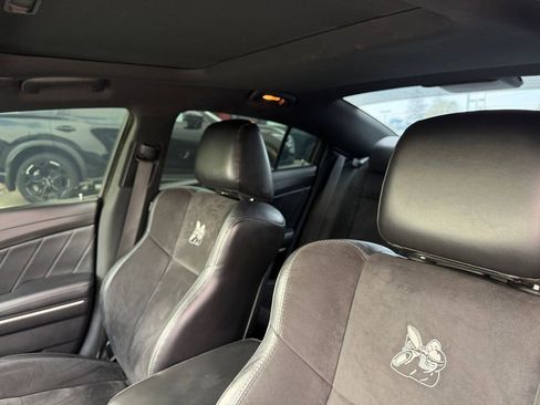 Used 2019 Dodge Charger Scat Pack w/ Dynamics Package image 16