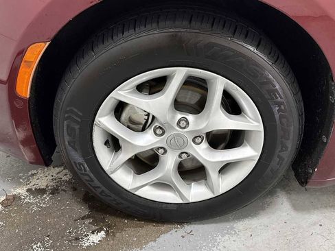 Used 2017 Chrysler Pacifica Touring-L Plus w/ Advanced Safetytec Group image 10