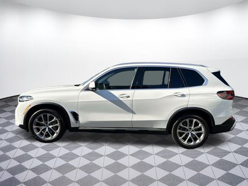 Used 2024 BMW X5 sDrive40i w/ Parking Assistance Package RWD image 2