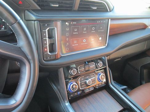 Certified 2023 GMC Yukon XL Denali Ultimate image 33