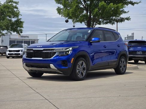 Certified 2024 Kia Seltos S FWD image 2