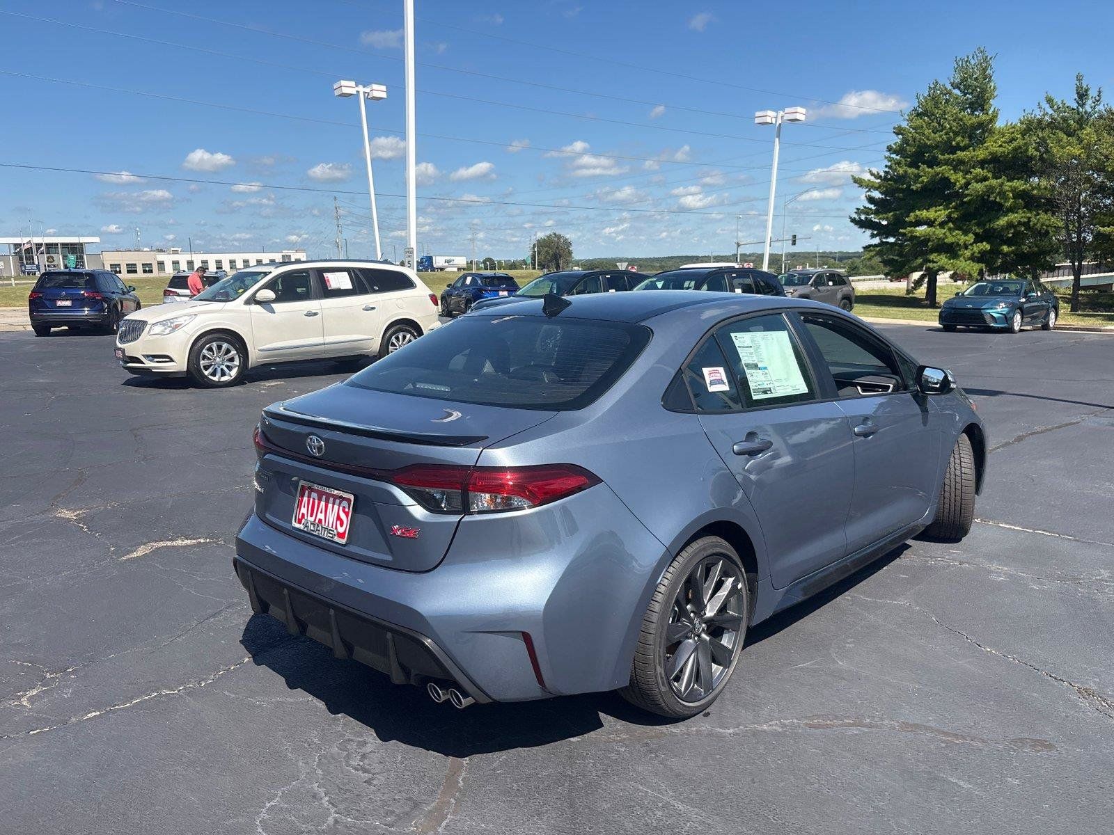 Used 2026 Toyota Corolla XSE FWD image 10