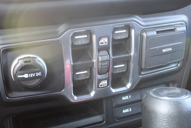 Used 2023 Jeep Wrangler Unlimited Sport AWD/4WD image 21