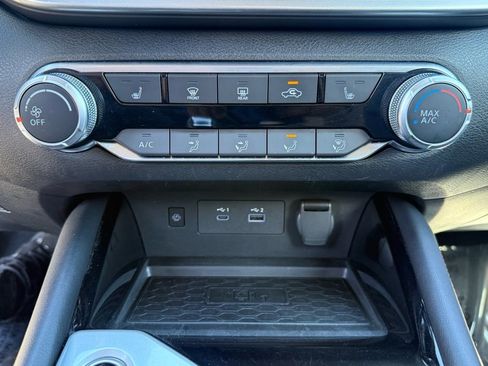 Used 2023 Nissan Altima 2.5 SR w/ SR Premium Package image 33