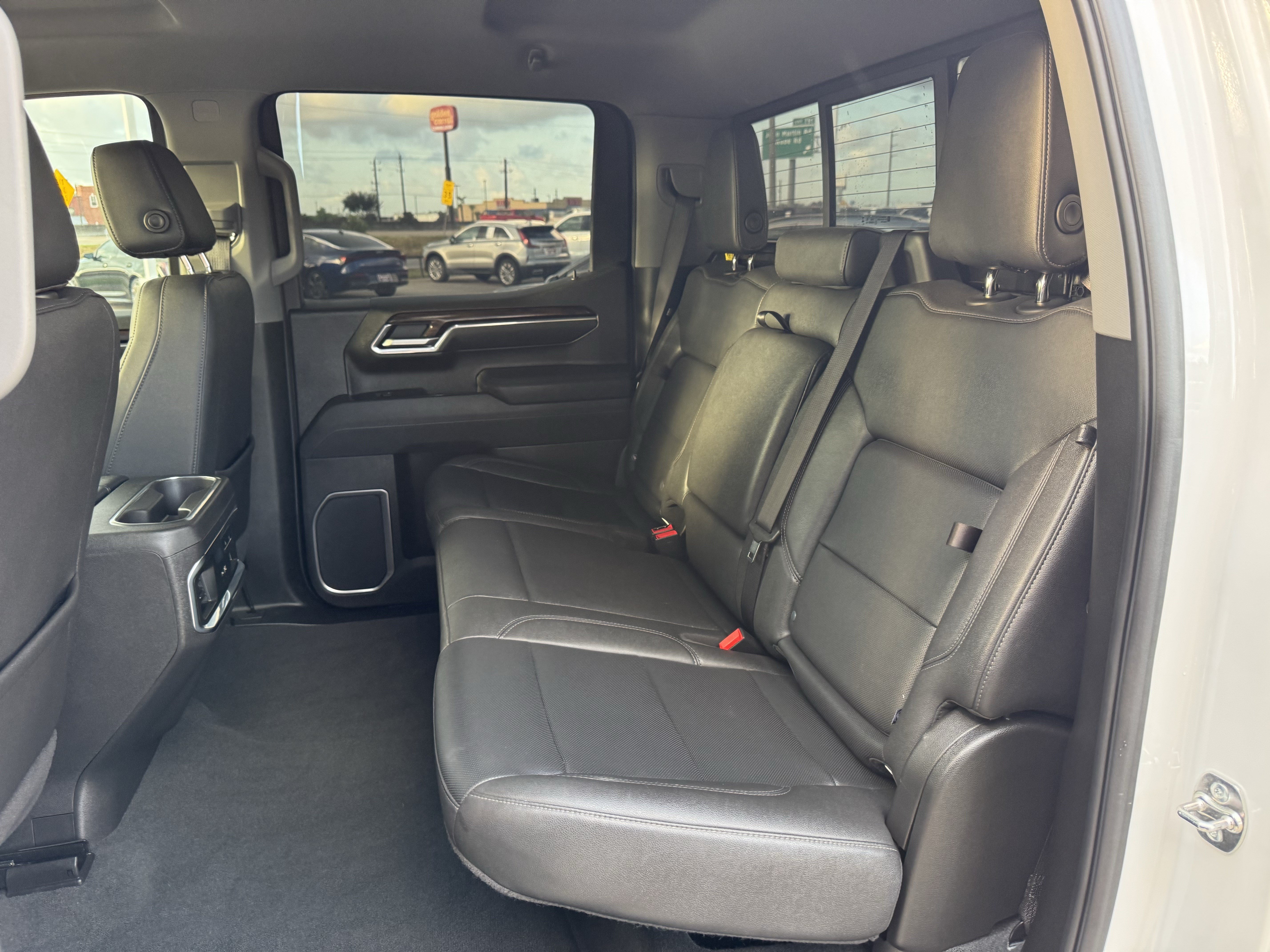Used 2025 GMC Sierra 1500 SLT w/ SLT Premium Plus Package AWD/4WD image 24
