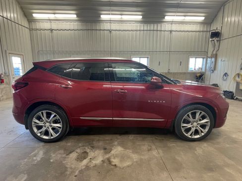 Used 2019 Chevrolet Blazer Premier w/ Sun and Wheels Package AWD/4WD image 6
