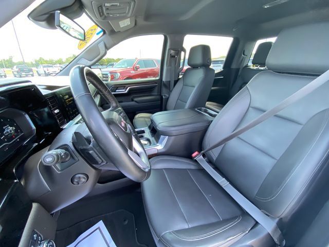 Used 2023 GMC Sierra 1500 SLT AWD/4WD image 12
