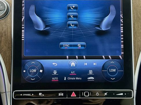 Used 2023 Mercedes-Benz C 300 Sedan w/ Exclusive Trim Package image 24