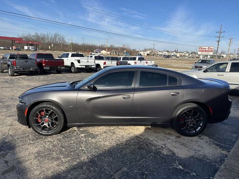 Used 2018 Dodge Charger GT image 6