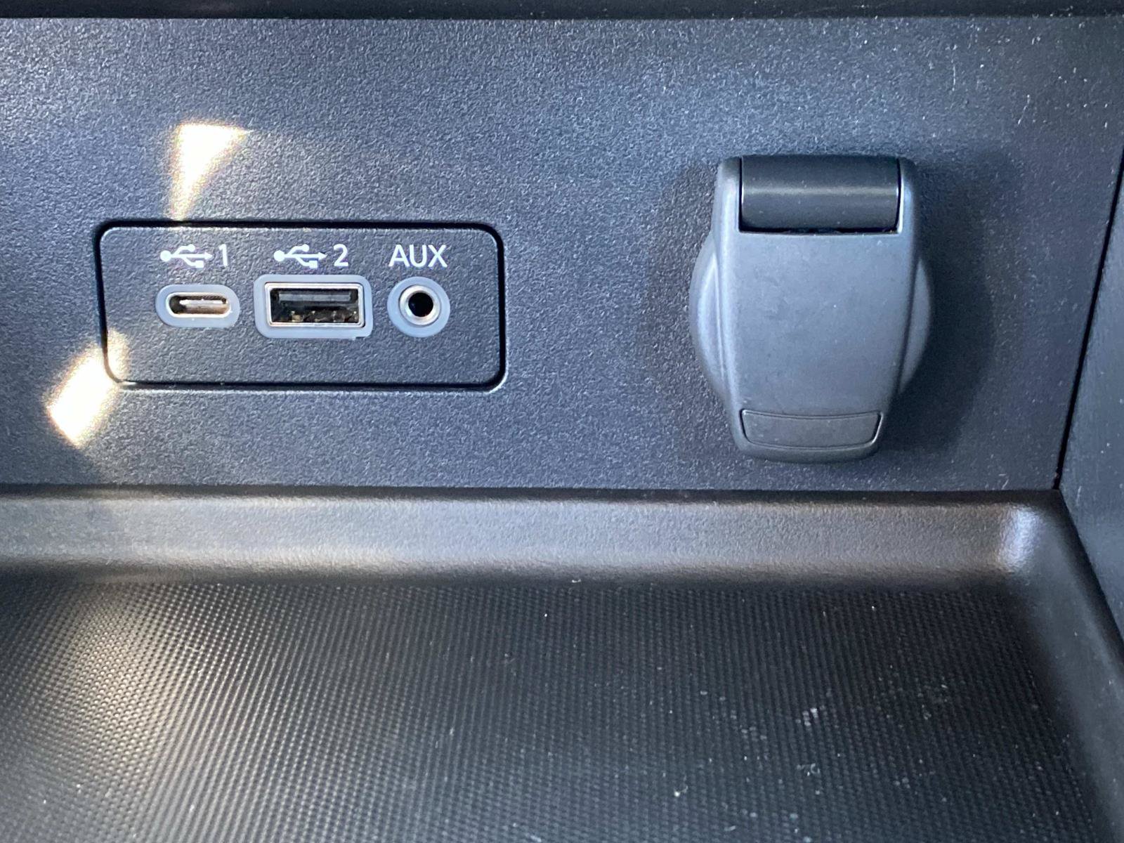 Used 2022 Nissan Sentra SV w/ Trunk Package FWD image 11