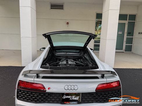 Used 2023 Audi R8 V10 performance AWD/4WD image 40