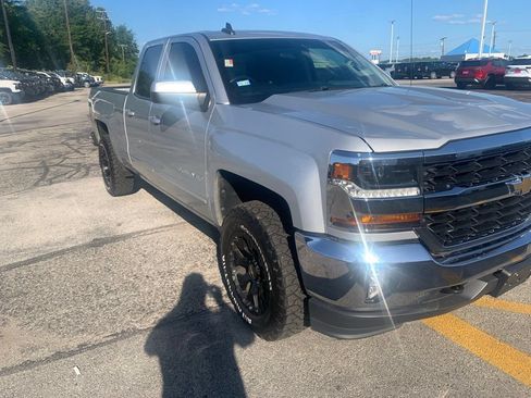 Used 2018 Chevrolet Silverado 1500 LT w/ All Star Edition AWD/4WD image 1