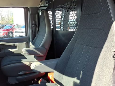 Used 2024 GMC Savana 2500 w/ Driver Convenience Package RWD image 15
