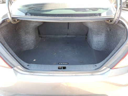 Used 2017 Nissan Versa SV FWD image 27