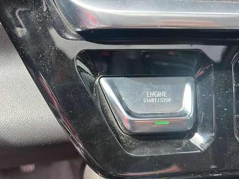 Used 2022 GMC Sierra 1500 Denali AWD/4WD image 17
