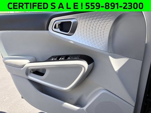 Certified 2025 Kia Soul LX w/ LX Technology Package FWD image 11