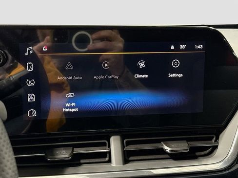 New 2026 Chevrolet Trax RS w/ Sunroof Package FWD image 17