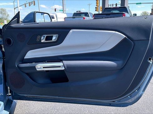 Used 2025 Ford Mustang GT Premium RWD image 24