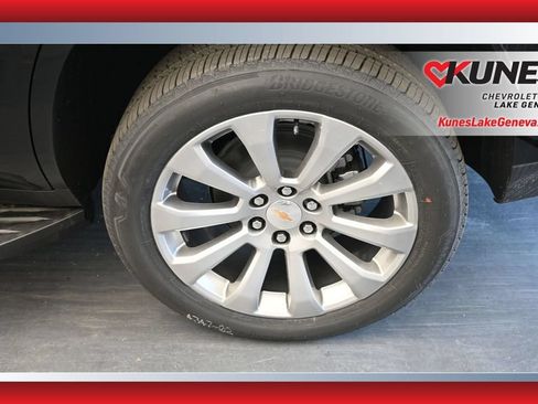 New 2026 Chevrolet Tahoe Premier w/ Sun And Tow Package AWD/4WD image 13