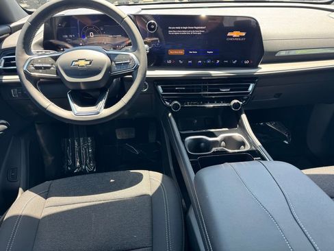 New 2026 Chevrolet Traverse LT FWD image 14